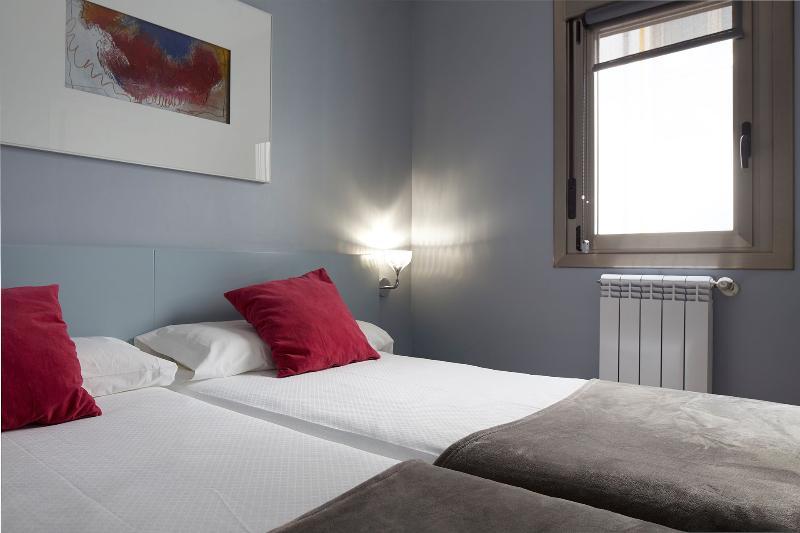 Hotel & Suites Arrizul Gros San Sebastian Ngoại thất bức ảnh